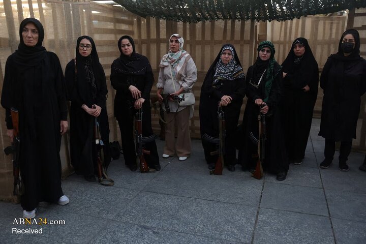 تقرير مصور/ تدريبات عسكرية خاصة بالنساء في العاصمة الإيرانية طهران