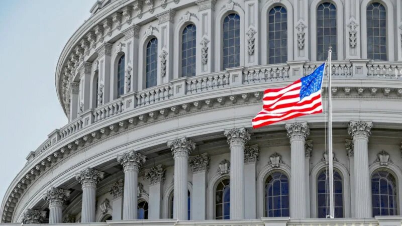 米国でエネルギー価格が60%も急騰、上院議員らが警告