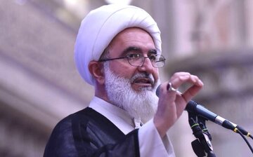 خطيب جمعة طهران: مضيق هرمز لن يُفتح دون تحقيق شروط إيران