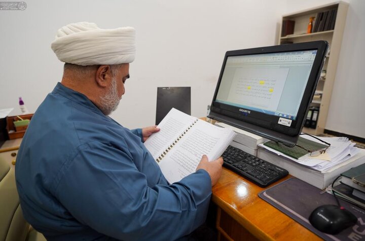 تقرير مصور/ العتبة العلوية تحقق مخطوطات فضائل وسيرة ومناقب أمير المؤمنين(ع)