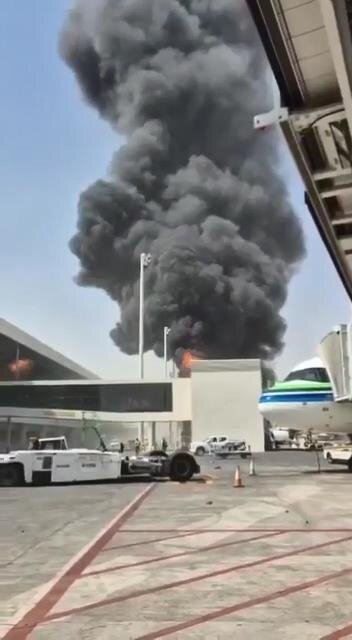 عدة شركات طيران عالمية تعلق رحلاتها باتجاه مطار الرياض بعد تحذيرات اليمن