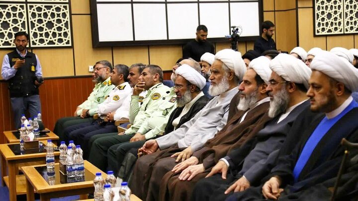 تقرير مصور/ حزب الله اللبناني يقيم مراسم الذكرى السنوية الثانية للشهيد المجاهد السيد "نصرالله" بقم