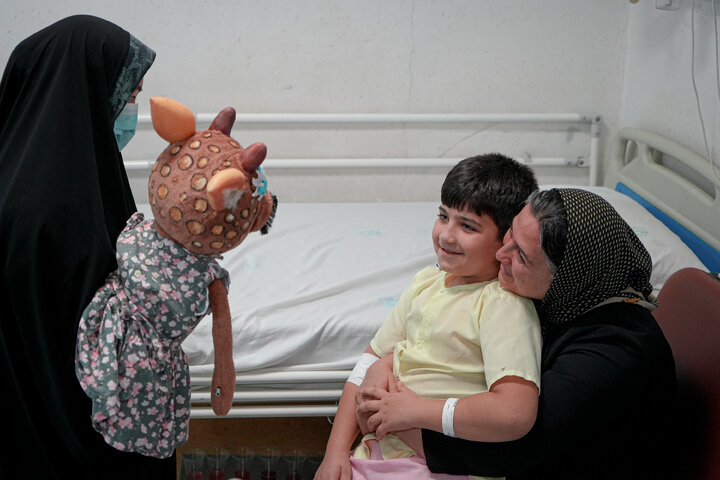 Photos: Presence of servants of Razavi Holy Shrine at Akbar Hospital in Mashhad