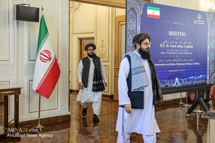 نشست وزیر خارجه با سفرا و نمایندگی های سیاسی در تهران