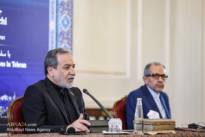 نشست وزیر خارجه با سفرا و نمایندگی های سیاسی در تهران