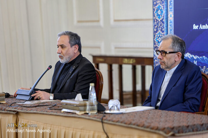 نشست وزیر خارجه با سفرا و نمایندگی های سیاسی در تهران
