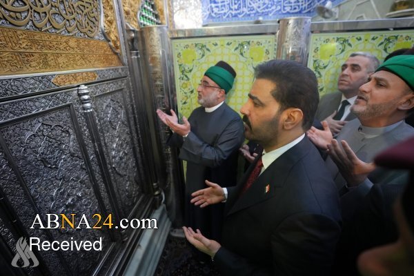 عکس خبری/ نخست‌وزیر عراق به زیارت امام حسین(ع) و حضرت عباس(ع) رفت