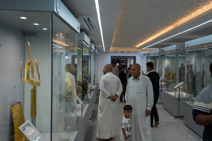 Informe fotográfico | La sagrada Samarra recibe a los visitantes del viernes en un ambiente de fe y devoción
