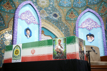 Photos: Farewell ceremony of people of Qom to Martyr Aghaei