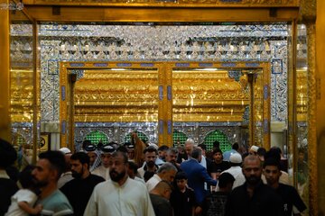 Video/Photos: Spiritual Moments at Holy Shrine of Imam Ali Earlier Today
