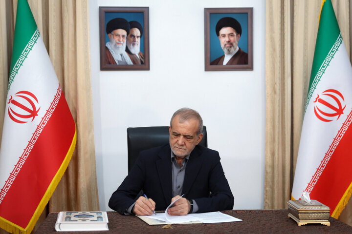 Pres. Pezeshkian: Terrorist acts will not hinder police forces services