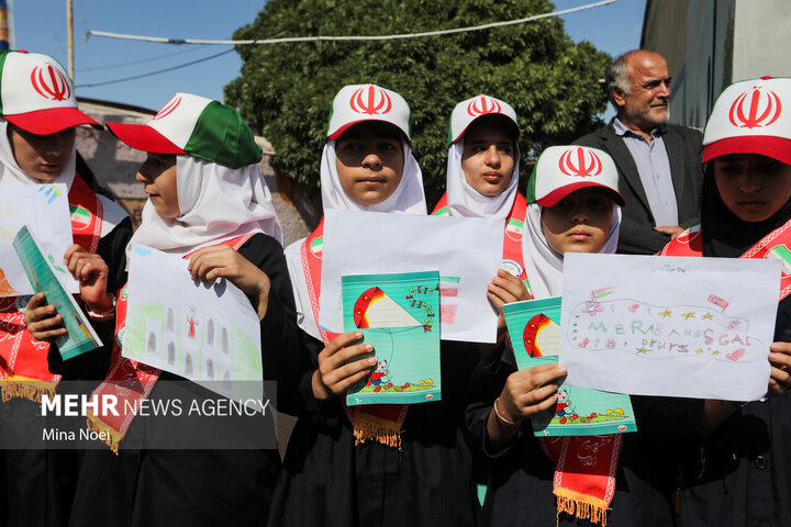 Turkish cyclists pay tribute to Minab martyrs in Tabriz