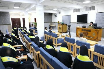 تخرج أكثر من 50 طالبة من دورة آيات الإمام الحسين (ع) القرآنية في كربلاء