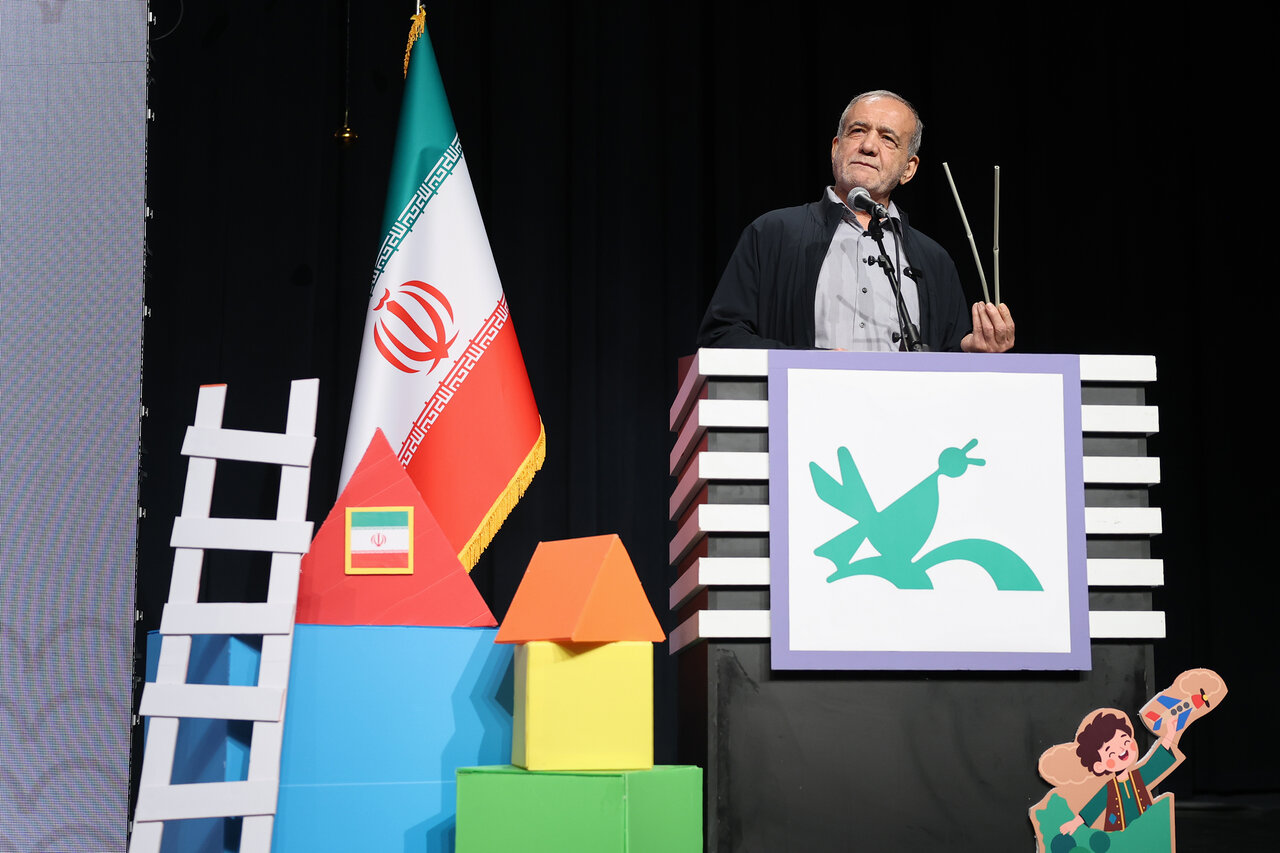Pezeshkian calls on Iranians to support one another, set aside divisions