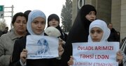 Video: Aturan Pelarangan Jilbab di Azerbaijan
