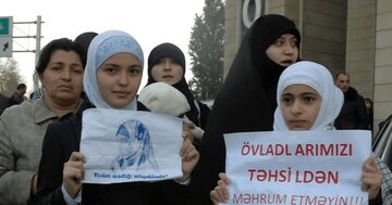 Video: Aturan Pelarangan Jilbab di Azerbaijan