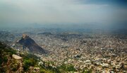 Reports of widespread defections emerge among Saudi-backed forces in Taiz