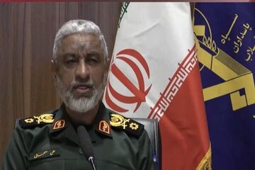 Admiral Azmaei: Meli za kivita za Amerika hazithubutu kukaribia Mlango wa Hormuz