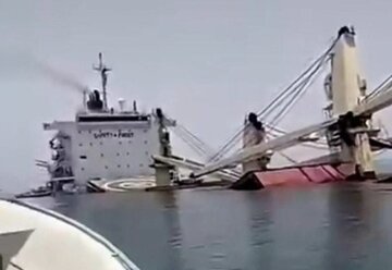 İran Devrim Muhafızları’ndan Hürmüz Boğazı Açıklaması: İzinsiz Rota İzleyen Konteyner Gemisi Mayına Çarparak İnfilak Etti