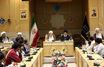  میراث علمی و جهادی شهید نصرالله باید به زبان‌های مختلف به جهان معرفی شود