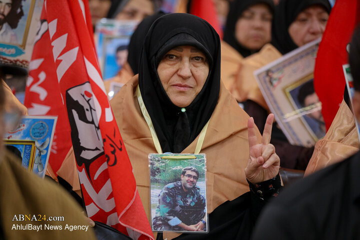 گردهمایی خواهران و برادران شهدای جهان اسلام در مشهد مقدس