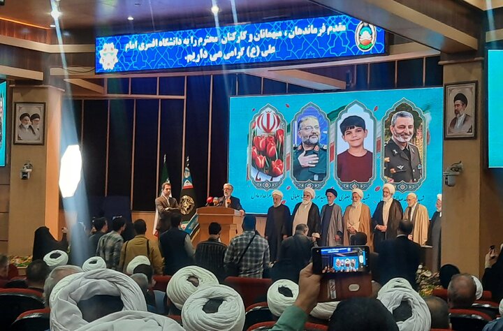 حدادعادل: دخترم هر سال دانش‌آموزان را به اعتکاف می‌برد و مانند مادری از آنها مراقبت می‌کرد