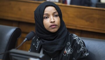 Trump Anataka Kumnyang’anya Ilhan Omar Uraia; Simu na Nyaraka za Mbunge huyo Mwislamu wa Bunge la Marekani Zataifishwa