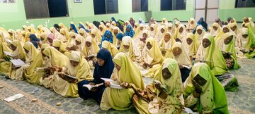 Usomaji na Uhuishaji  wa  Dua ya Kumayl katika Hawza ya Wasichana ya Hazrat Zainab (s.a) Nchini Tanzania