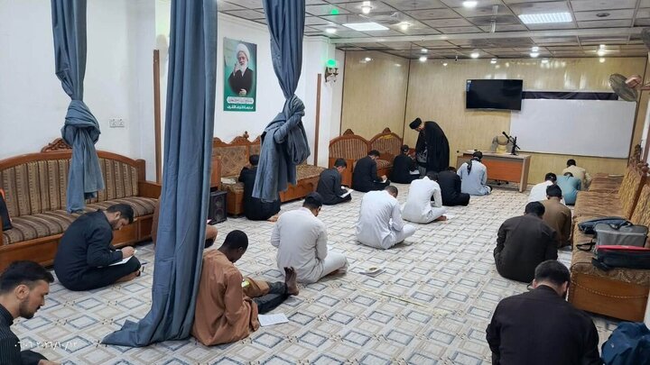 تقرير مصور/ مدرسة النجف الأشرف تُقيِّم التقدم الدراسي لطلاب العلوم الدينية من خلال الامتحانات