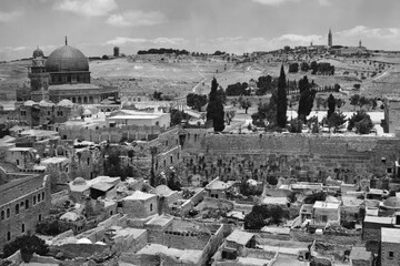تصاویر تاریخی از یک قرن تحولات قدس و زندگی فلسطینیان