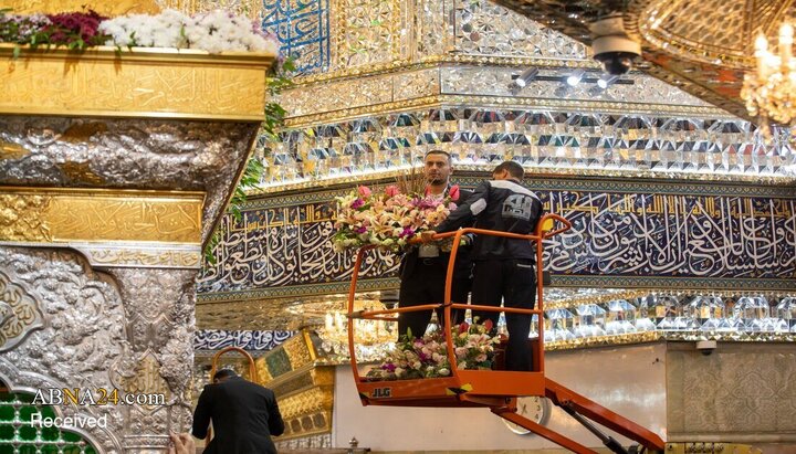 گل آرایی حرم مطهر امام حسین(ع) به مناسبت ولادت با سعادت حضرت زینب(س)