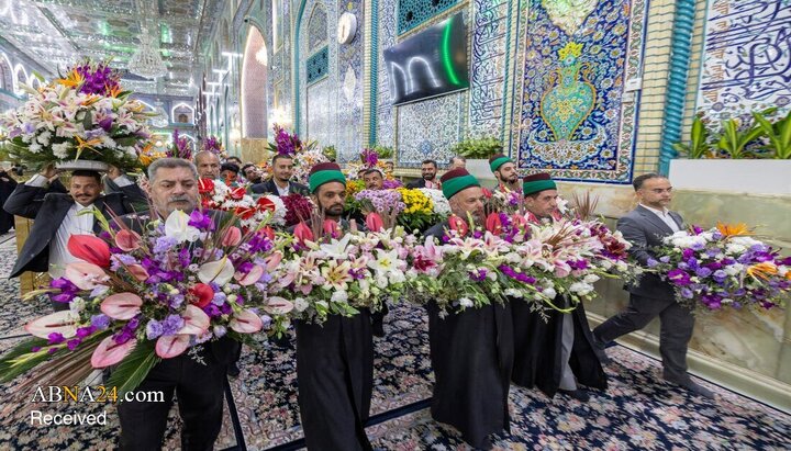 گل آرایی حرم مطهر امام حسین(ع) به مناسبت ولادت با سعادت حضرت زینب(س)