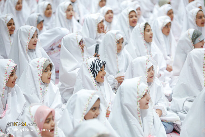 جشن تکلیف ۴۸۰ دختر در حرم مطهر رضوی