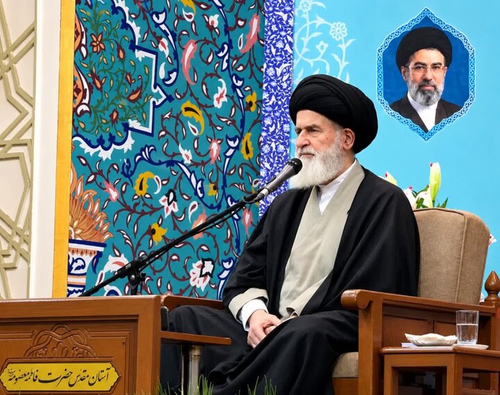مسئولان با تلاش بیشتر برای کاهش فشارهای اقتصادی چاره‌اندیشی کنند