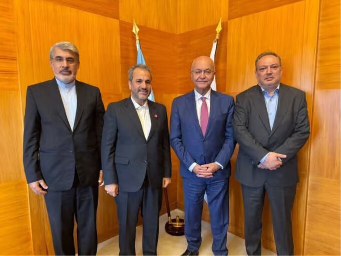 ایران: به حدود ۱۰ هزار نظامی پیشین افغانستان حمایت موقت داده‌ایم