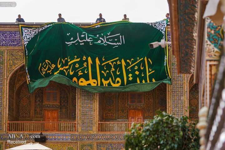 Foto / Hz. Zeynep’in (s.a) Doğum Günü Arefesinde İmam Ali’nin (a.s) Kutsal Türbesinin Çiçeklerle Süslenmesi