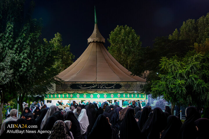 Foto / Hz. Zeynep’in (s.a.) Doğum Gecesinde İmam Rıza’nın (a.s) Kutsal Türbesindeki Atmosfer