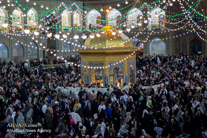 Foto / Hz. Zeynep’in (s.a.) Doğum Gecesinde İmam Rıza’nın (a.s) Kutsal Türbesindeki Atmosfer