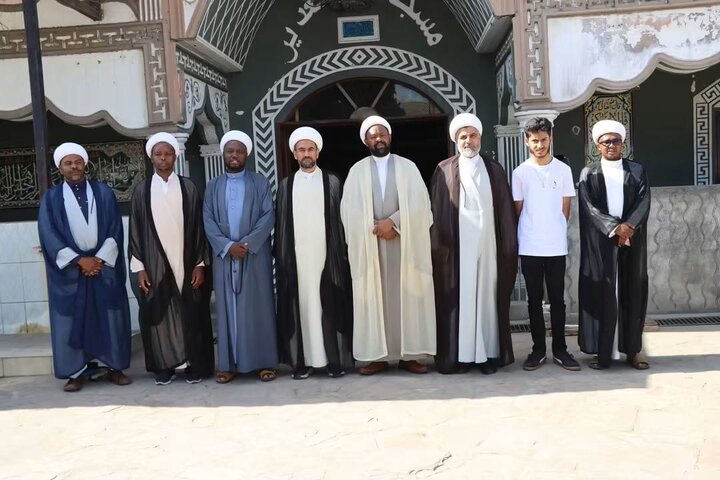 Wanazuoni kutoka Hawzat Kashmiriyyah ya Najaf Ashraf Watembelea Uongozi wa Jumuiya ya Shia Tanzania T.I.C +Picha