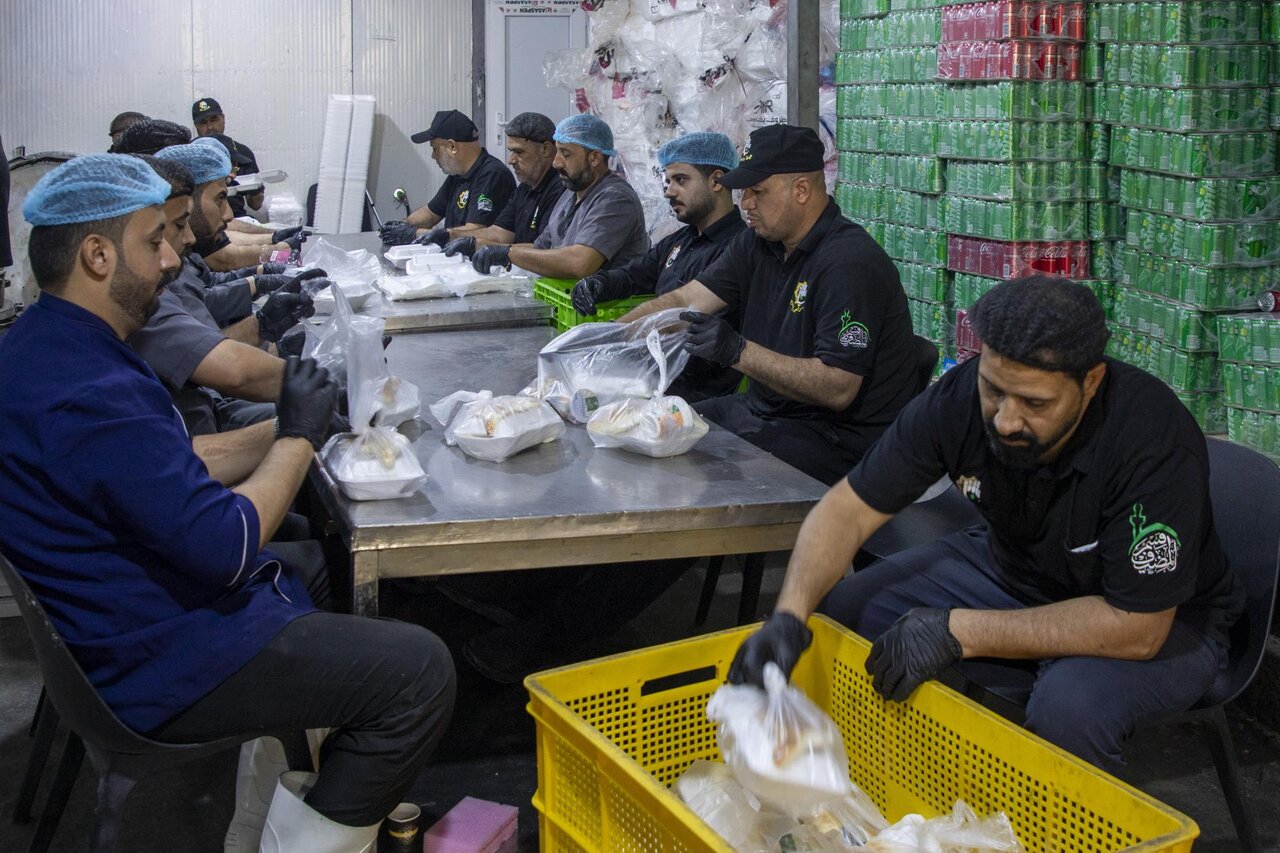 On Friday.. 15,000 meals are provided by the hospitality department for the visitors of Aba al-Fadl al-Abbas
