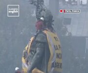 Video| Kontrolado ng mga nagprotesta ang Place de la République