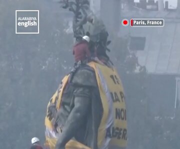 Video| Kontrolado ng mga nagprotesta ang Place de la République