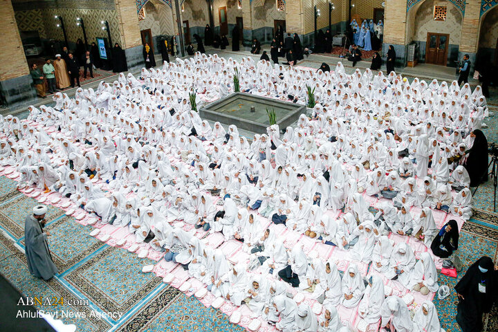 تقرير مصور/ “480 فتاة” يحتفلن داخل الصحن الرضوي الشريف بمناسبة تكليفهن الشرعي