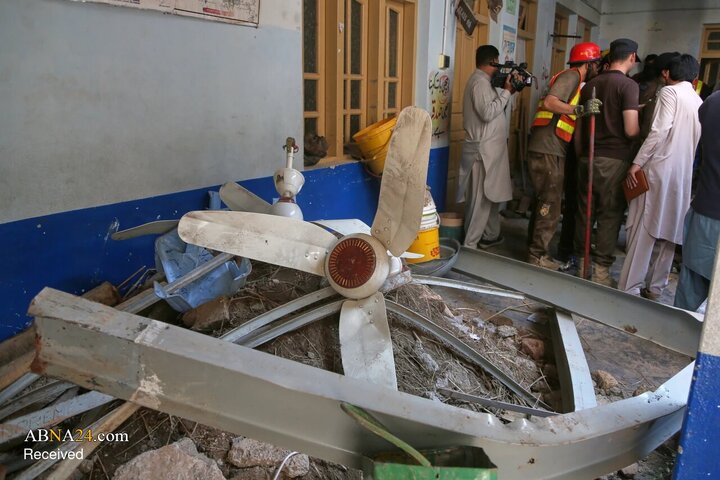 Informe fotográfico | Se derrumba el techo de una escuela en Pakistán con decenas de muertos
