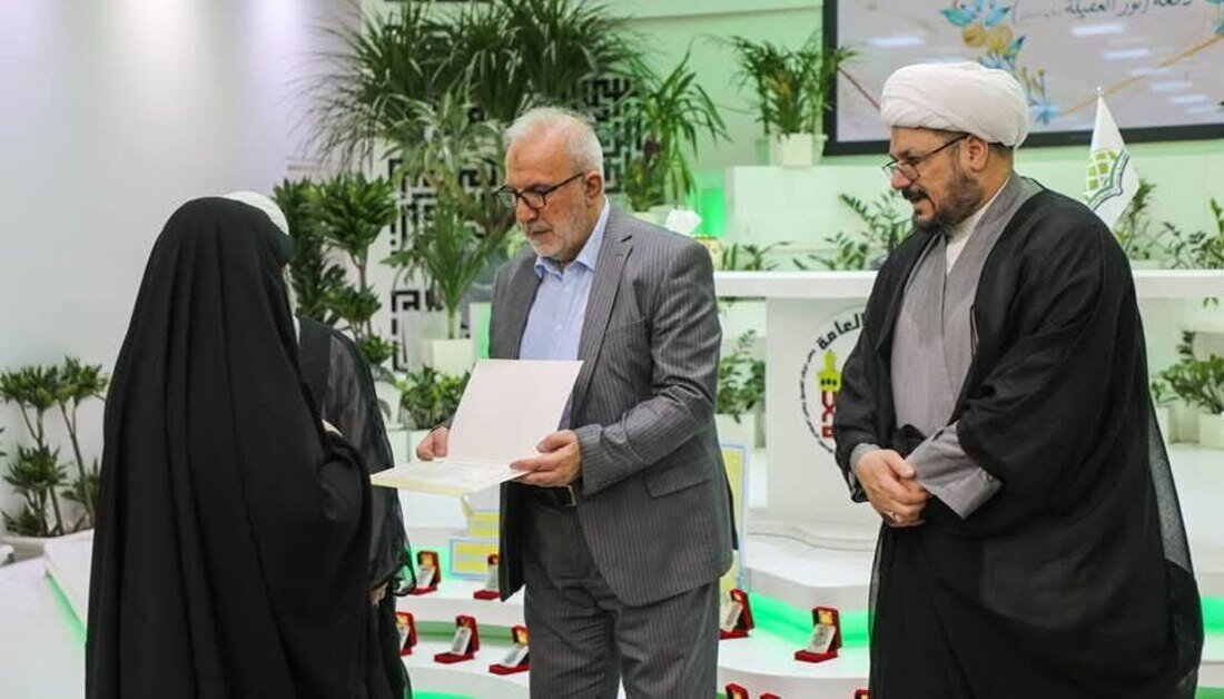بهدف نشر الوعي الديني والتربوي.. تخريج 29 طالبة تحت شعار "بالعقيلة نقتدي" في كربلاء