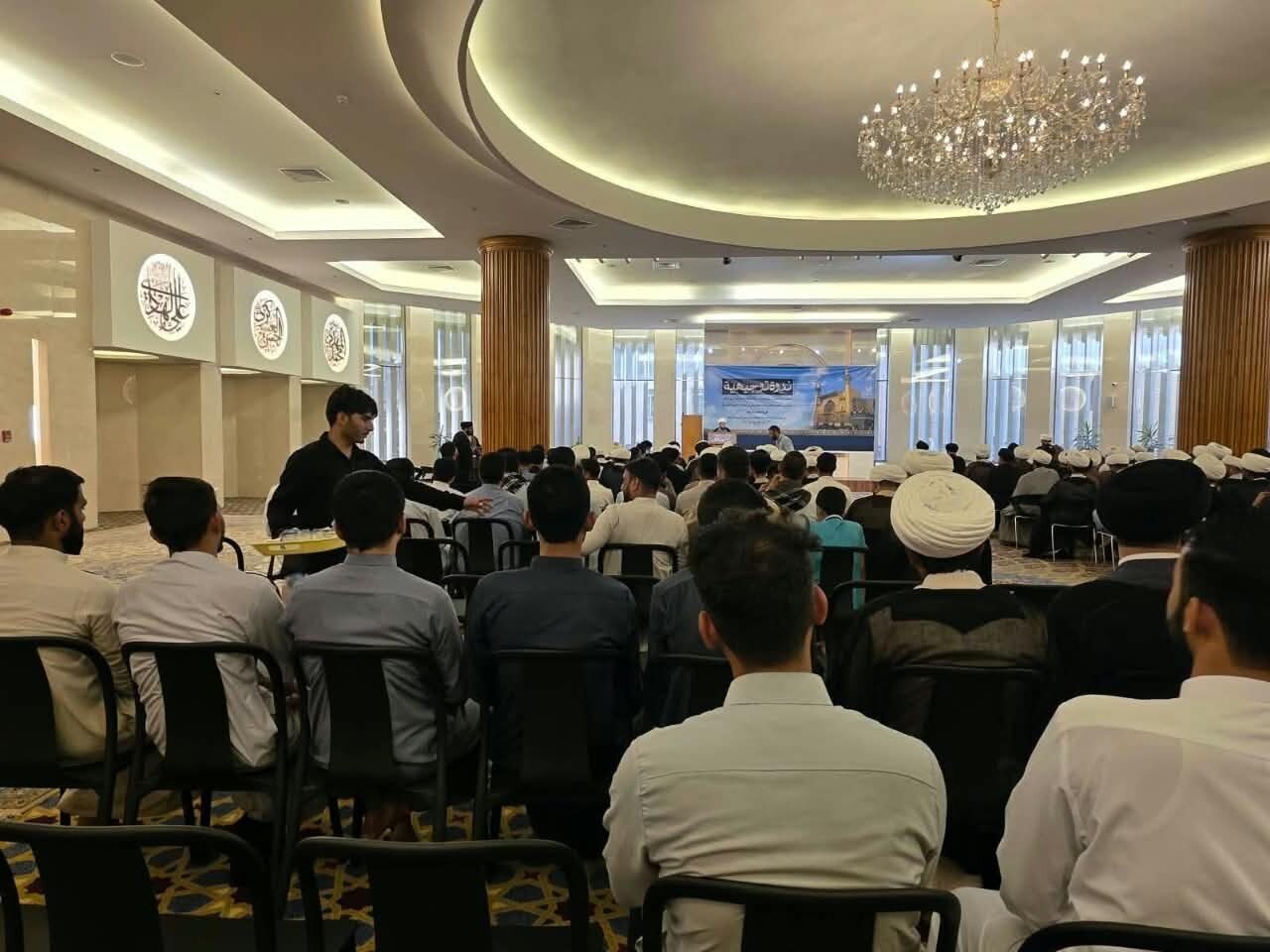 Najaf Seminary Holds Ceremony to Honour Pakistani Students Who Passed Unified Examinations
