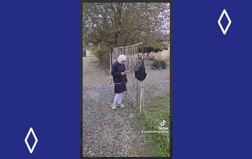 Видео \ Әлијевләр сионист сүлалә режими Сәлјанын Чадырлы кәндинин орта мәктәбиндә дә Һиҹаблы шаҝирди тәһсилдән мәһрум едир