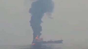 Video| Pagsabog at sunog sa isang lumalabag na tanker