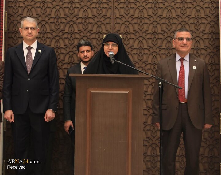 تجمع همبستگی دانشگاه الزهرا(س) کربلا در حمایت از دانشجویان محجبه آذربایجان