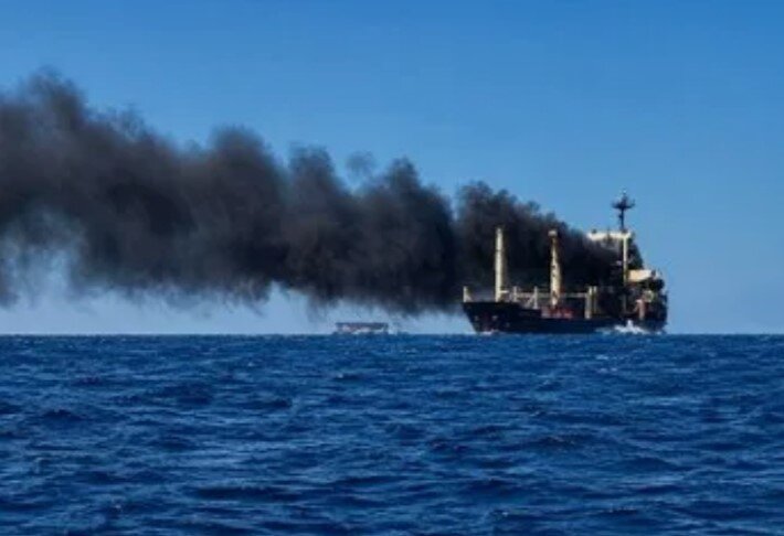 Devrim Muhafızları: “Sistemini Kapatan Tanker Mayına Çarptı, İhlallere Karşılık Verilecek”